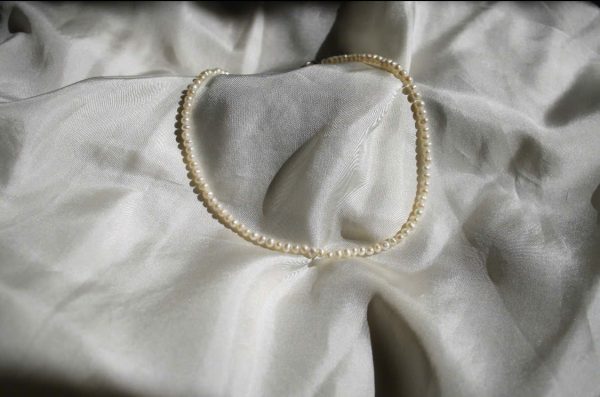 White Sand Pearl Necklace - Image 2