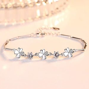 Lucky Clover Sand Bracelet