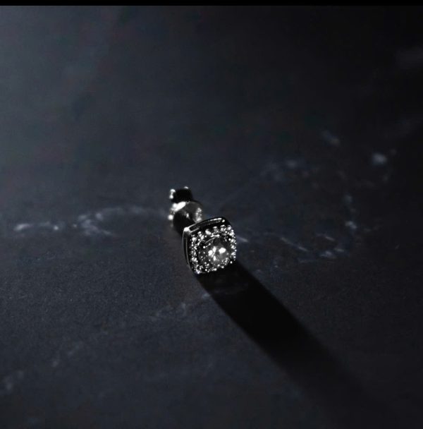 Shiny Square Sand Earrings - Image 2