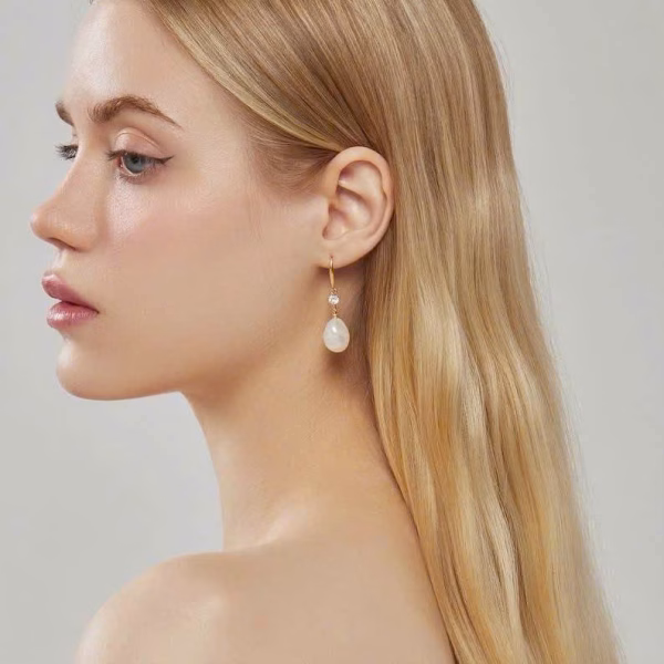 Skye Veil Earrings - Image 2